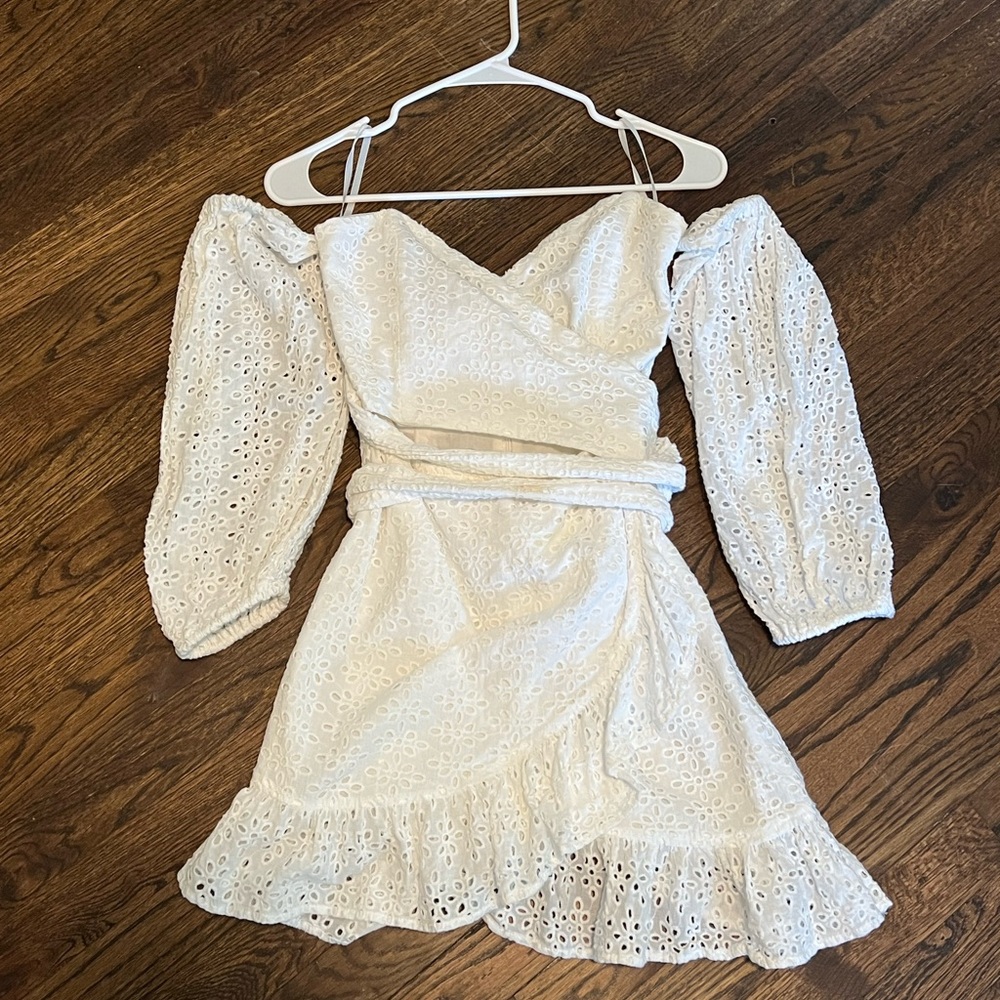 Sabo Skirt eyelet dress with cutout